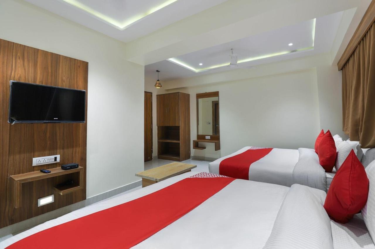 Sky Stays Rose Gold Vadodara Exterior foto