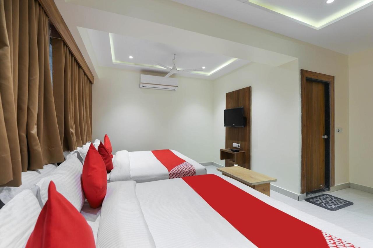 Sky Stays Rose Gold Vadodara Exterior foto